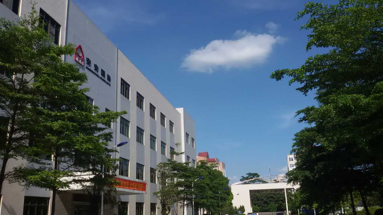 衛(wèi)生巾廠家規(guī)模大PK 代理當(dāng)然選擇佩安婷